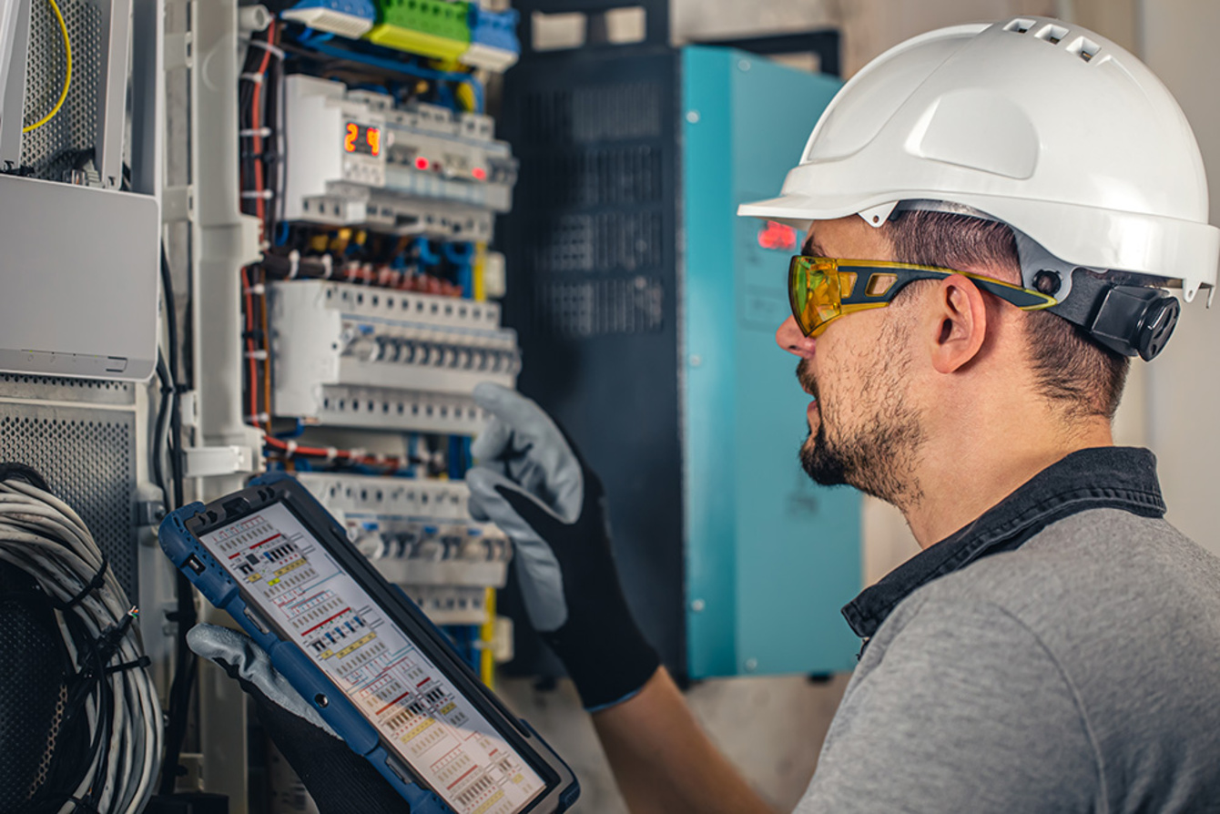 Industrie & Gewerbe bei Elektrotechnik Steinmetz GmbH in Ilmtal-Weinstraße OT Denstedt